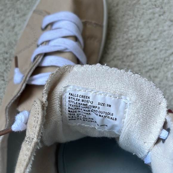 NWT Falls Creek Canvas Sneaker - Picture 6 of 10